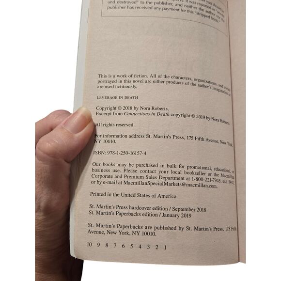 LEVERAGE IN DEATH J.D. Robb In Death Book 47 First Paperback Edition - Picture 6 of 7